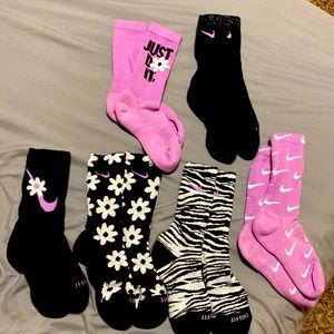 Gently used two pack nike basketball socks girls